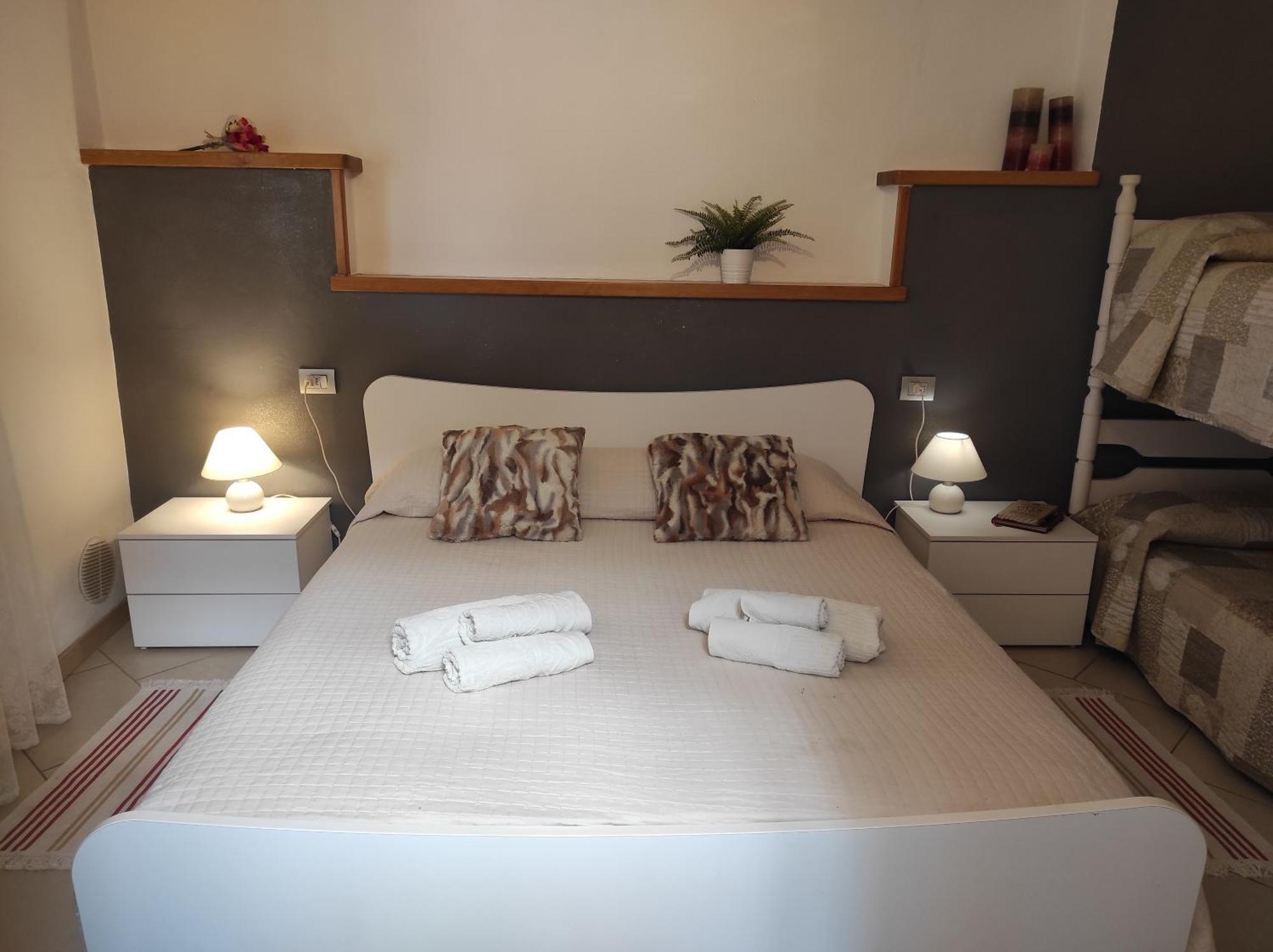 Vezio Hill House Apartment Perledo Bagian luar foto