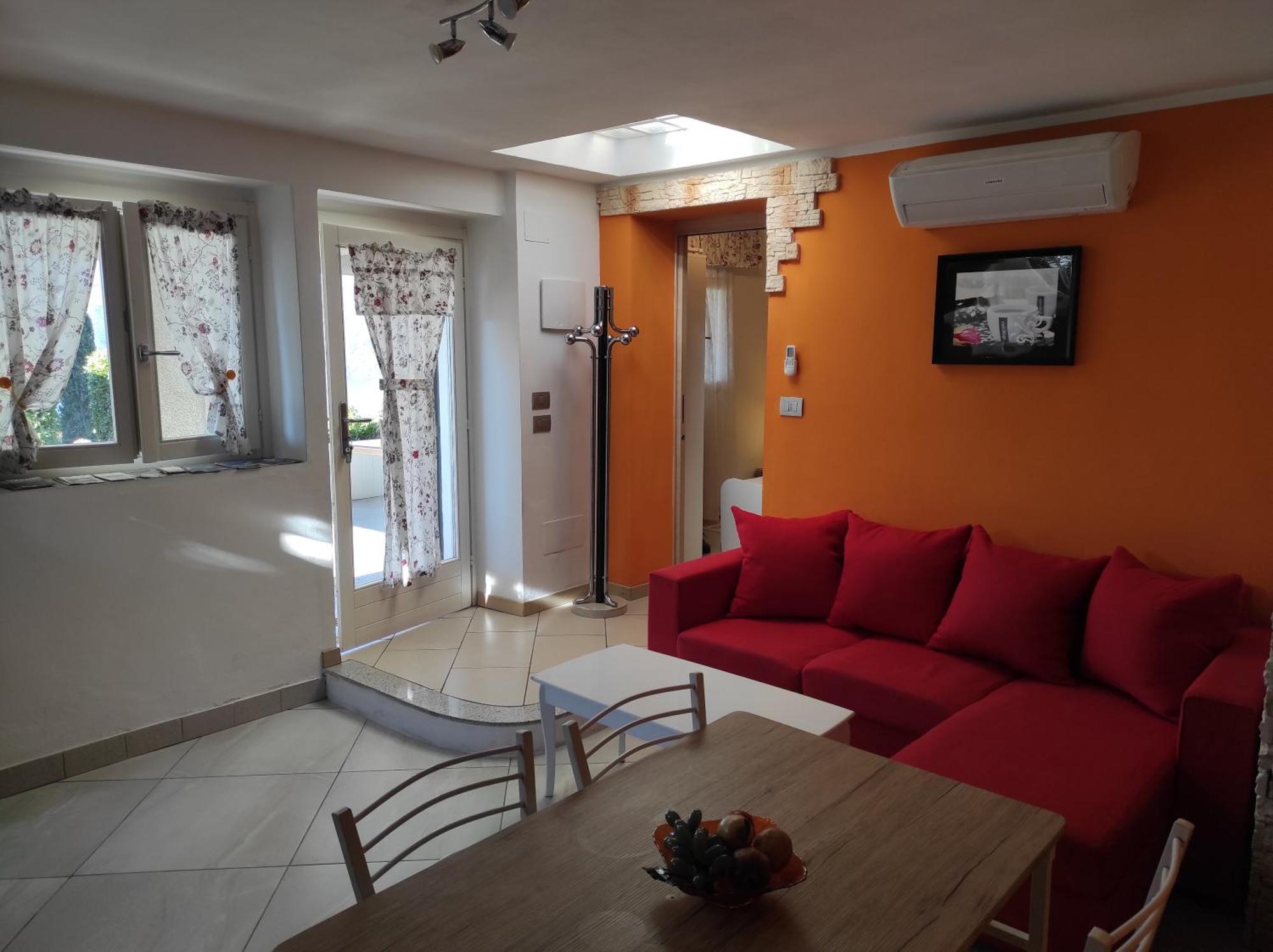 Vezio Hill House Apartment Perledo Bagian luar foto