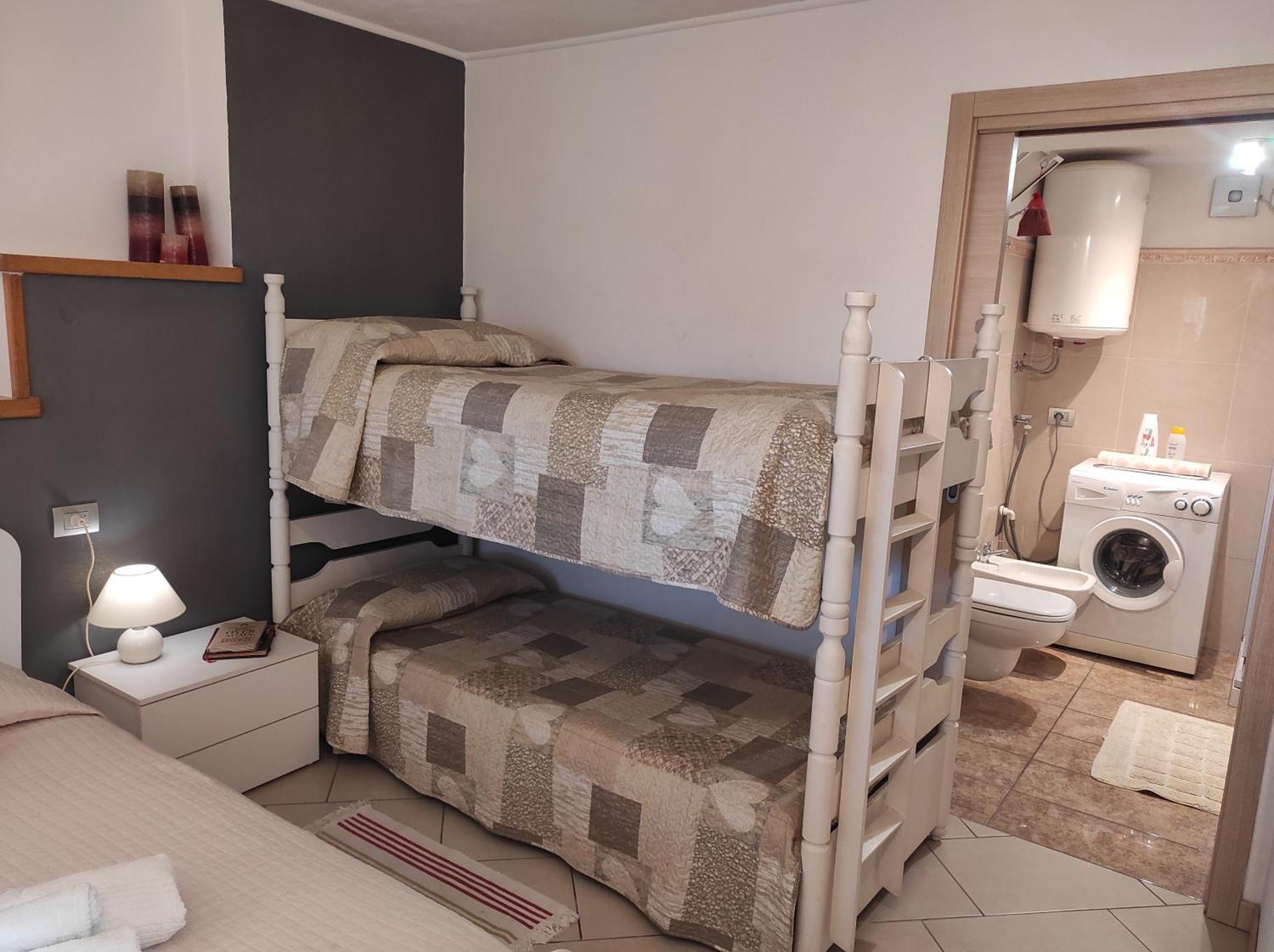 Vezio Hill House Apartment Perledo Bagian luar foto